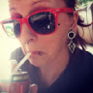 Meet your Posher, Jillian